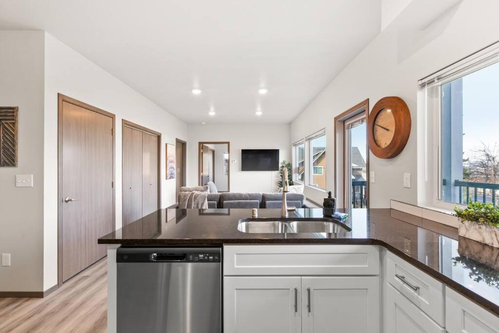 Brand New 2 Bd 2 Bth Near Dt And Perry District Spokane Exterior foto